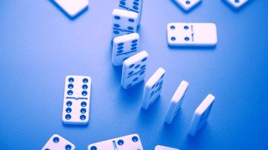 dominoes
